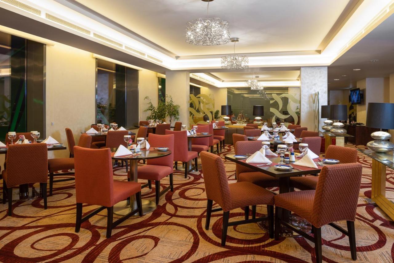 Crowne Plaza Riyadh - Rdc Hotel & Convention By Ihg Oda fotoğraf The restaurant
