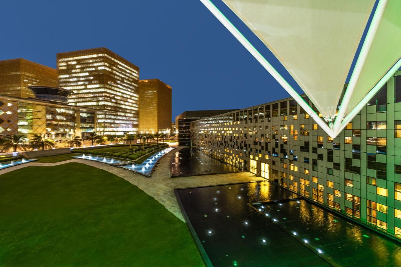 Crowne Plaza Riyadh - Rdc Hotel & Convention By Ihg Dış mekan fotoğraf The University of Nottingham