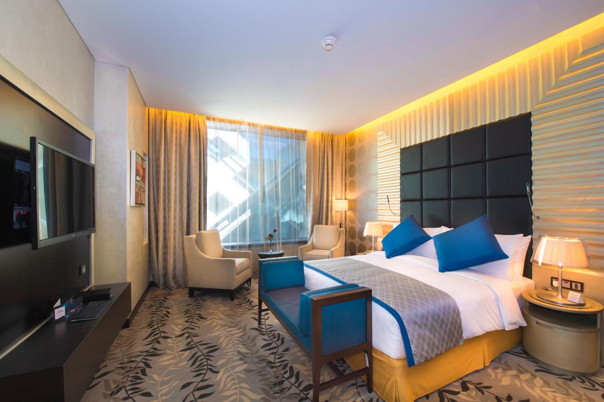 Crowne Plaza Riyadh - Rdc Hotel & Convention By Ihg Dış mekan fotoğraf Deluxe room