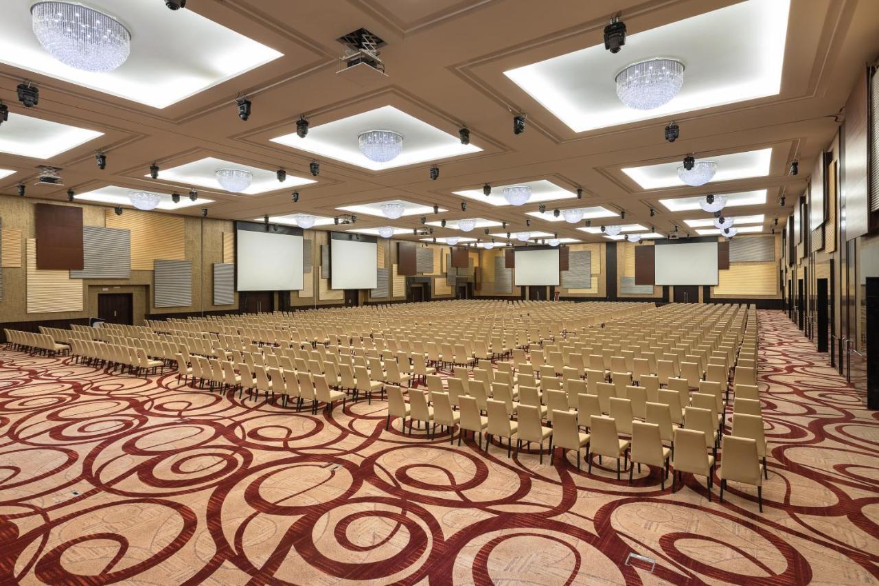 Crowne Plaza Riyadh - Rdc Hotel & Convention By Ihg Dış mekan fotoğraf The Grand Ballroom